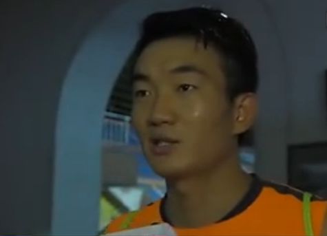 周迅晒八月日常随拍 夜跑小憩状态松弛 2022-08-31 近日，周迅在社交平台发布八月日常随拍，展示出了舒服无拘、自在人间的状态。